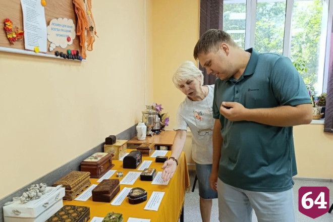 В Саратовской области открыли выставку шкатулок с секретами и воспоминаниями